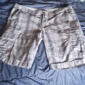 Mens Guess shorts size 36